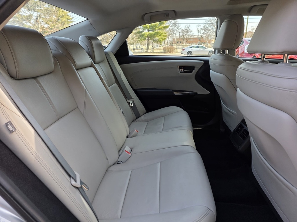 Toyota Avalon 4dr Sdn XLE (Natl) 2014