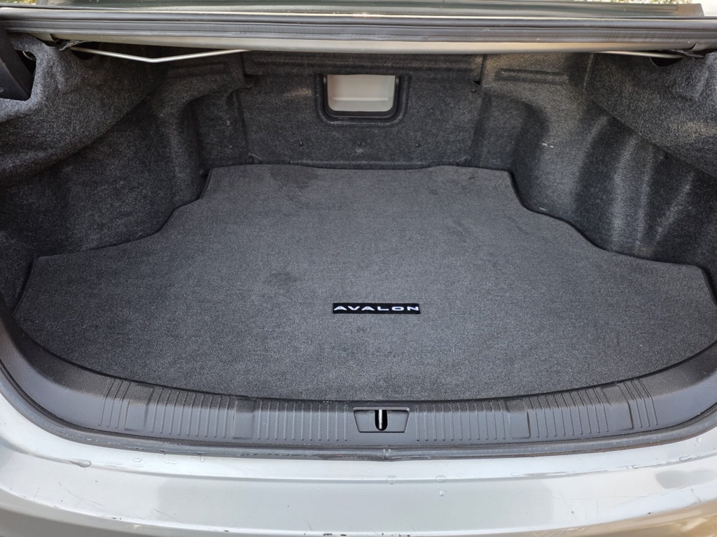 Toyota Avalon 4dr Sdn XLE (Natl) 2014