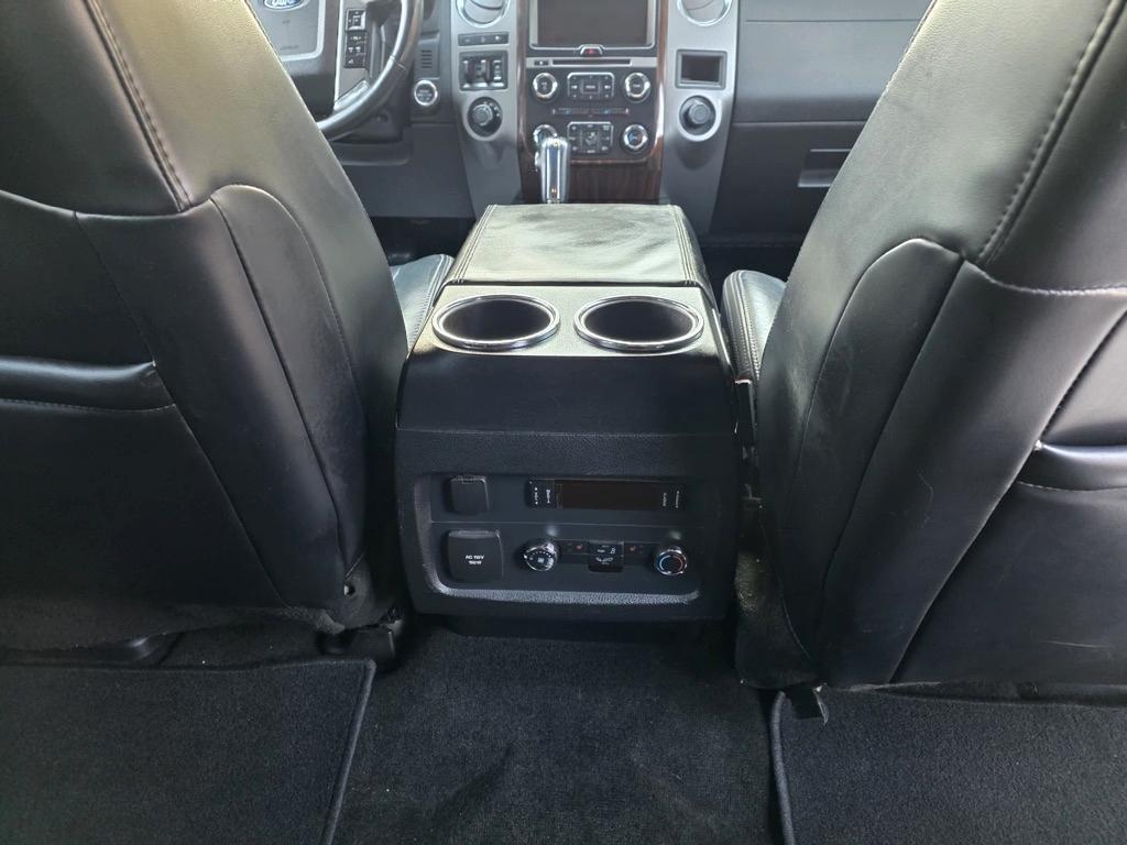 Ford Expedition 4WD 4dr Platinum 2015