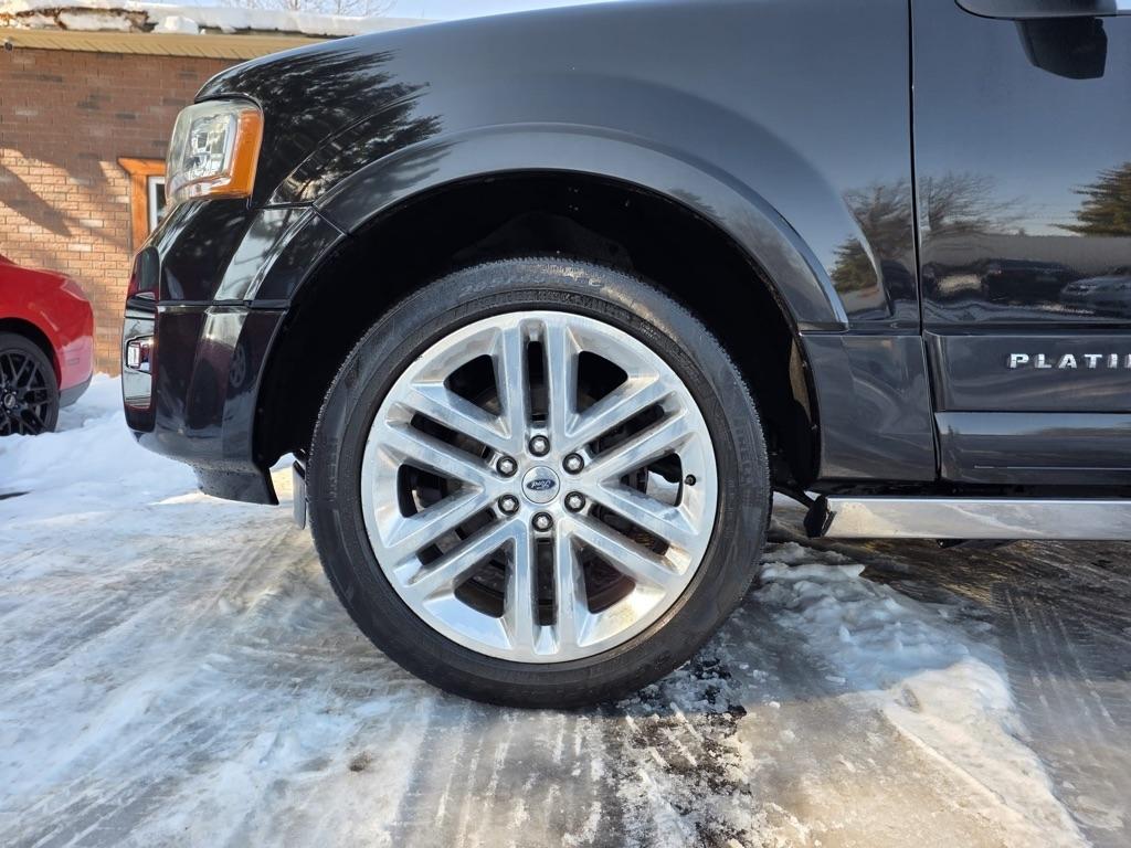 Ford Expedition 4WD 4dr Platinum 2015