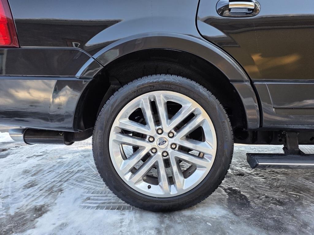 Ford Expedition 4WD 4dr Platinum 2015