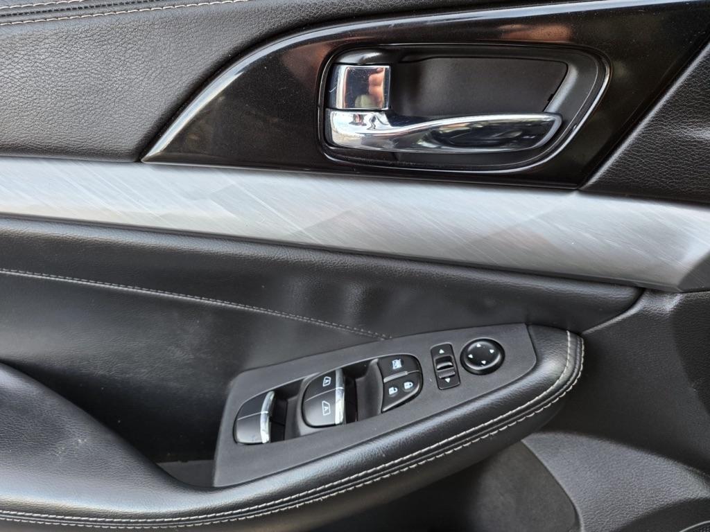 Nissan Maxima SV 3.5L *Ltd Avail* 2017