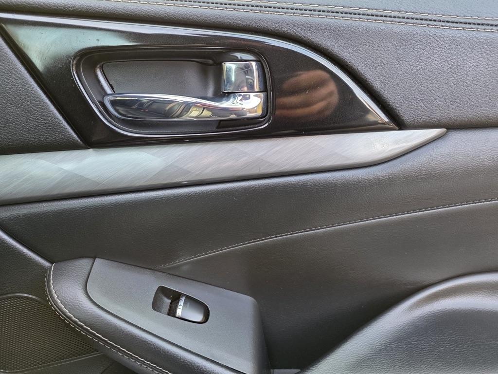 Nissan Maxima SV 3.5L *Ltd Avail* 2017