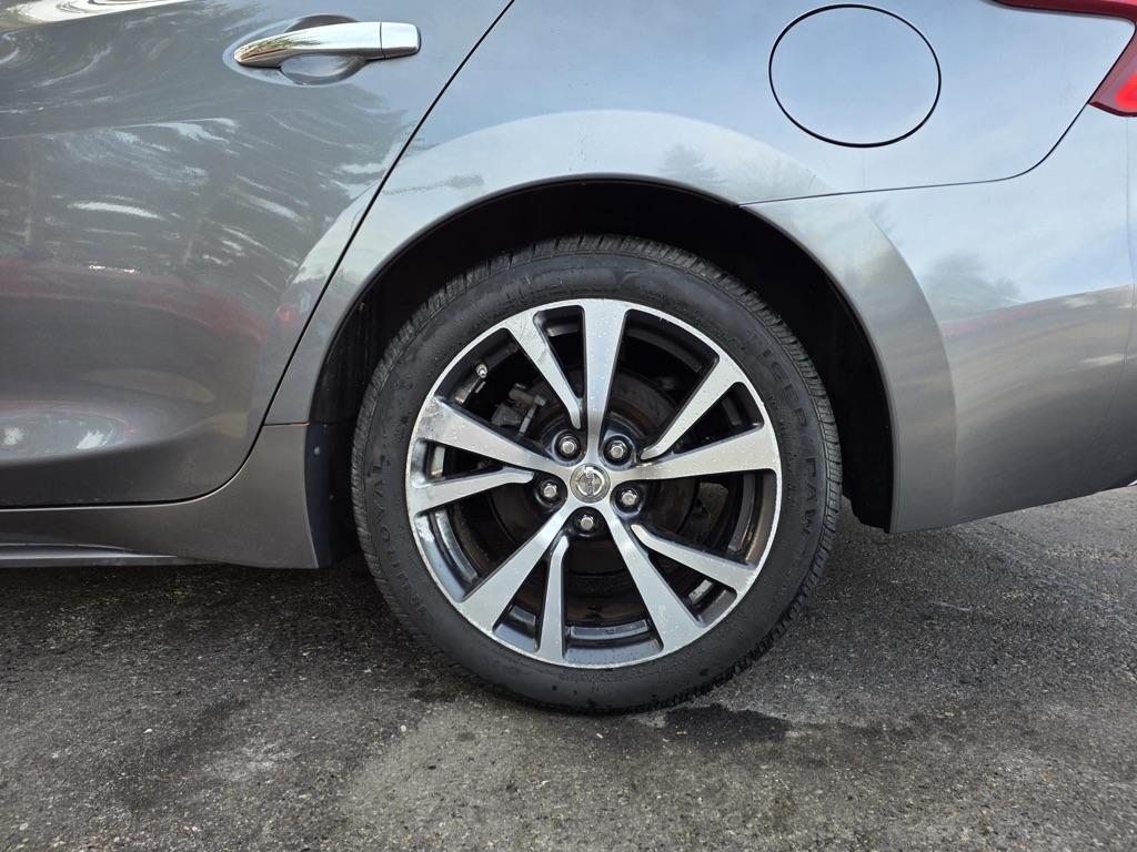 Nissan Maxima SV 3.5L *Ltd Avail* 2017