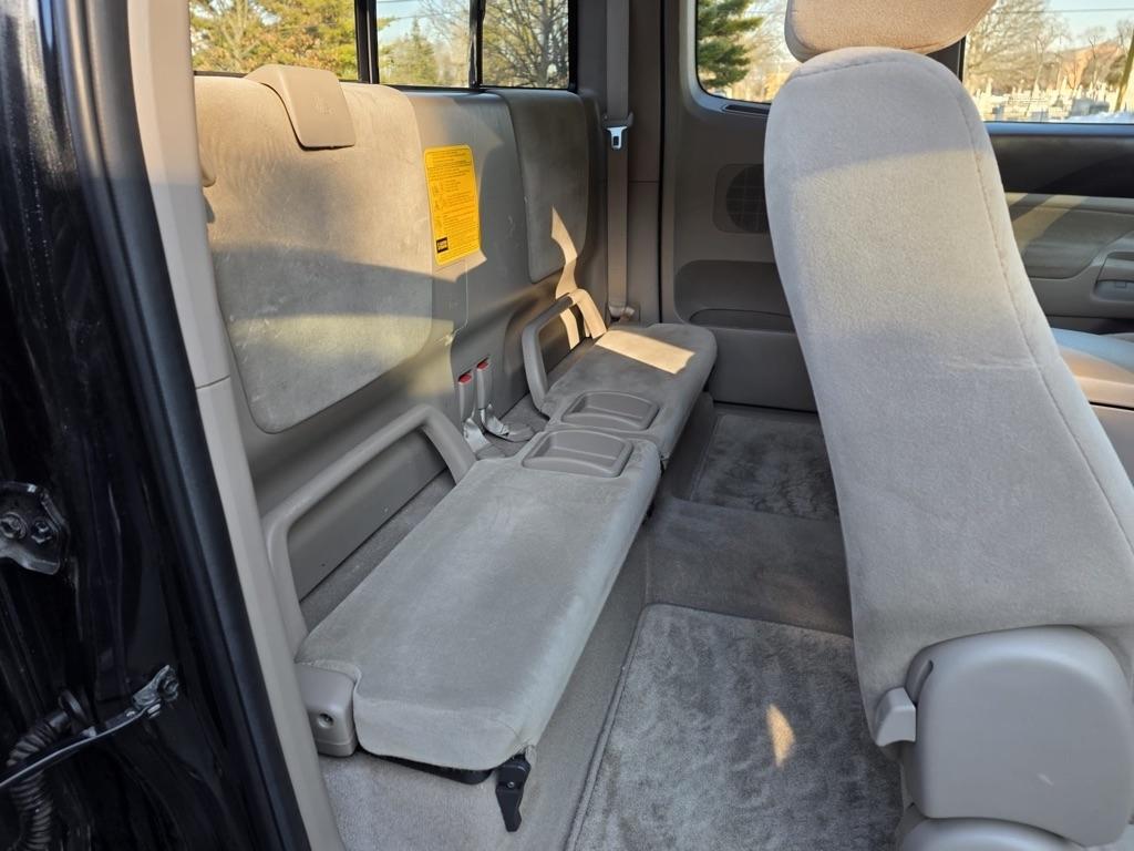 Toyota Tacoma 2WD Access V6 AT PreRunner (Natl) 2007