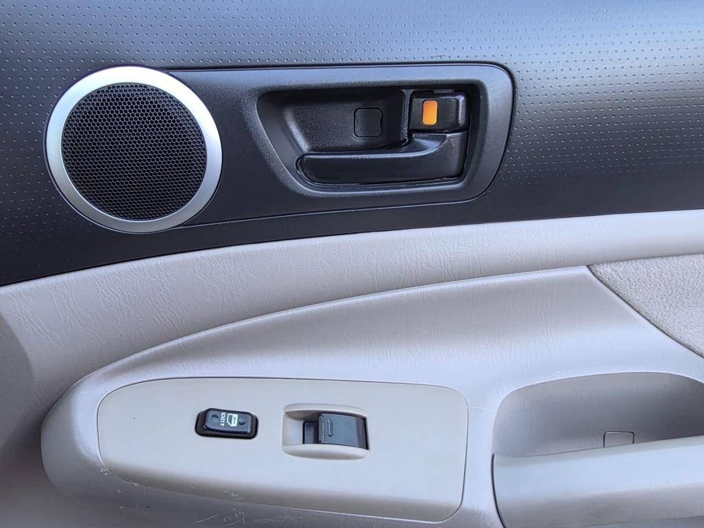 Toyota Tacoma 2WD Access V6 AT PreRunner (Natl) 2007