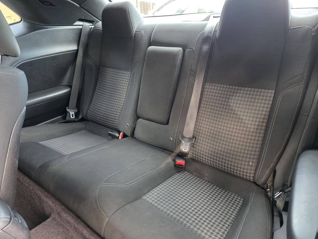 Dodge Challenger 2dr Cpe SXT 2016