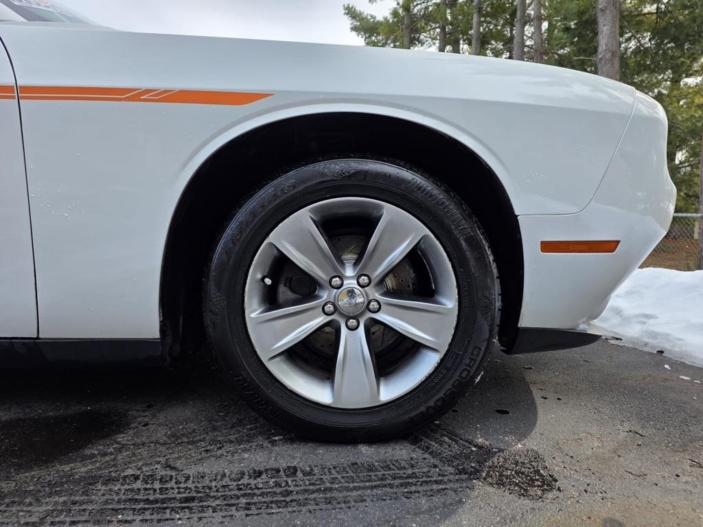 Dodge Challenger 2dr Cpe SXT 2016