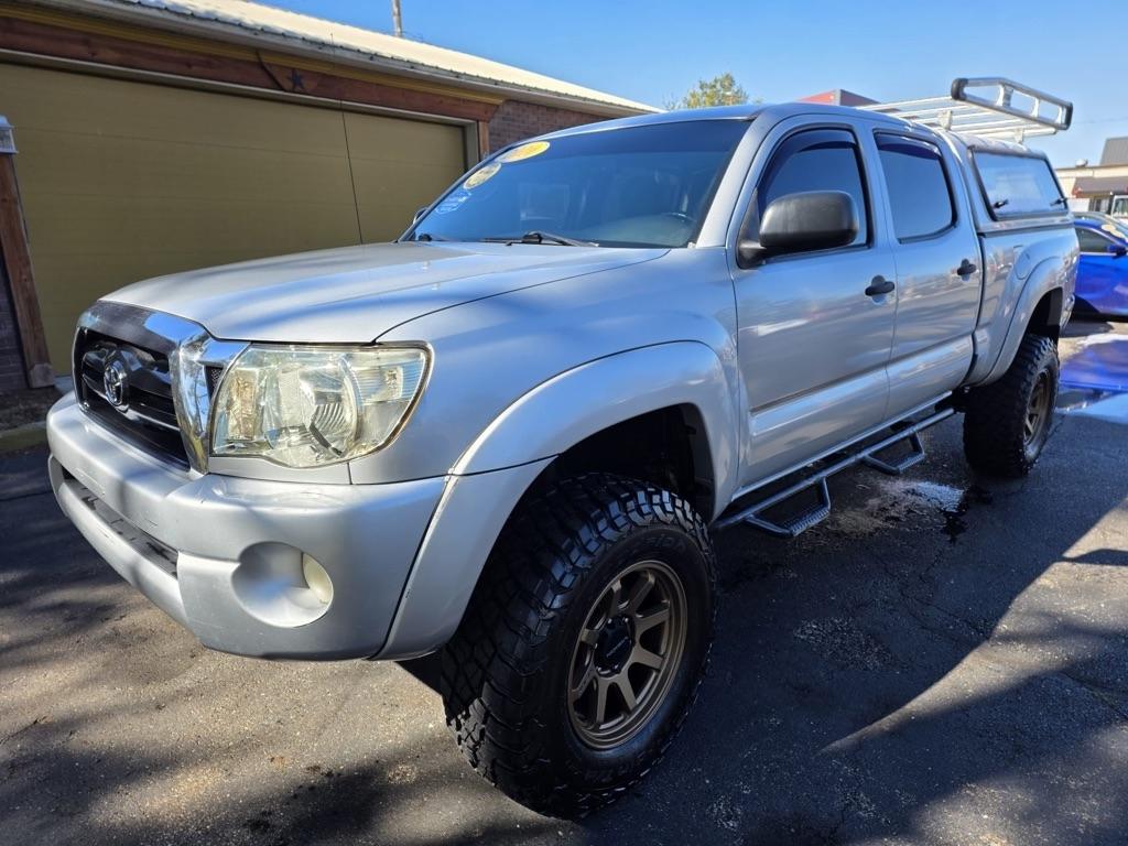 Toyota Tacoma 4WD Double LB V6 AT (Natl) 2010