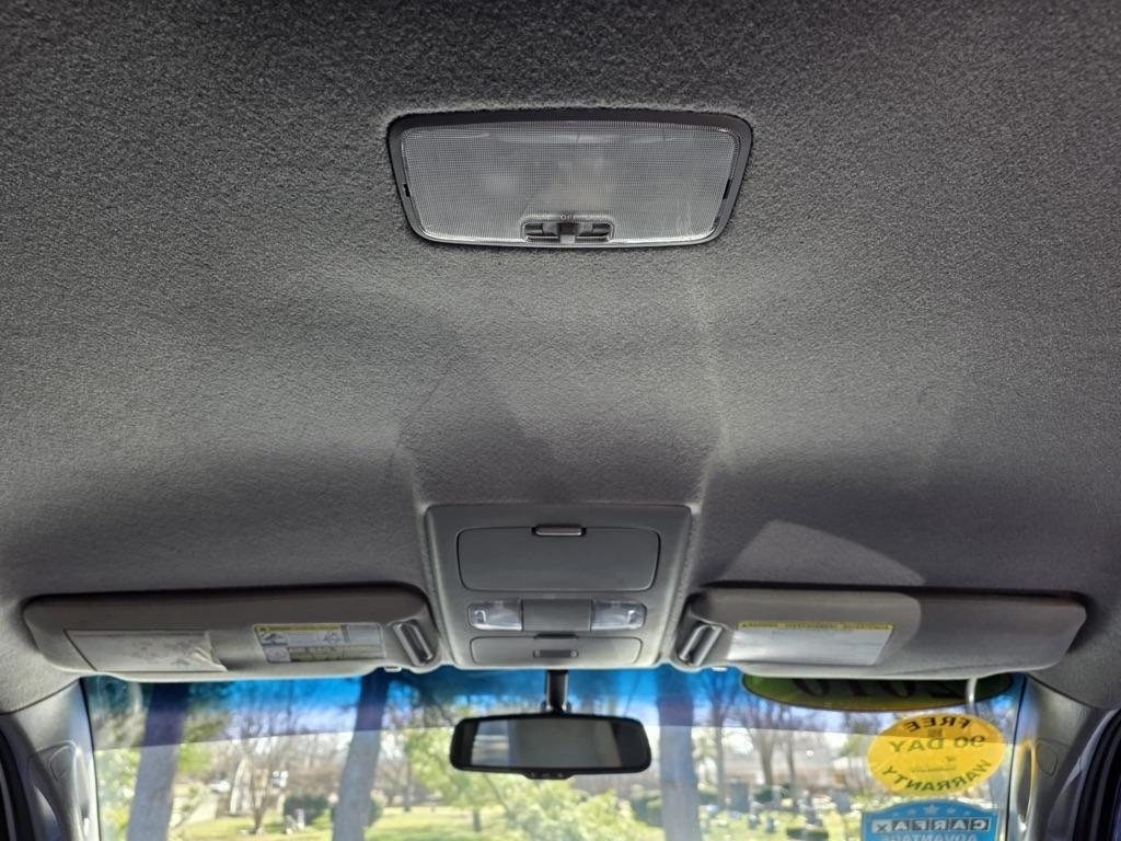 Toyota Tacoma 4WD Double LB V6 AT (Natl) 2010