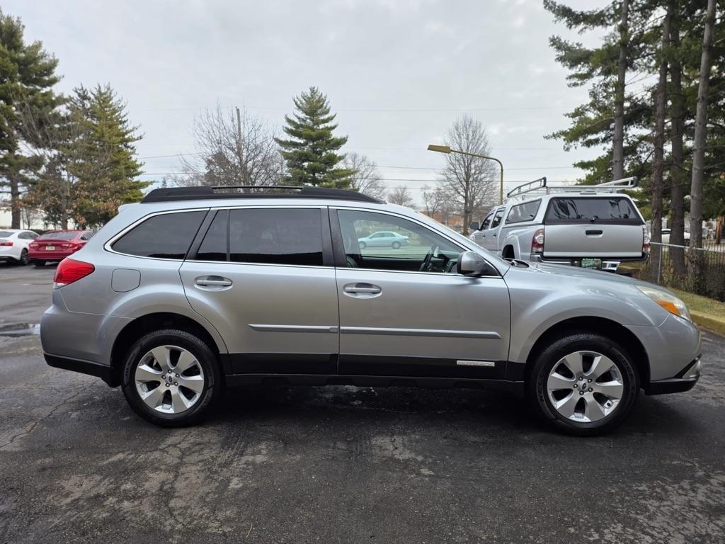 Subaru Outback 4dr Wgn H4 Auto 2.5i Limited 2012