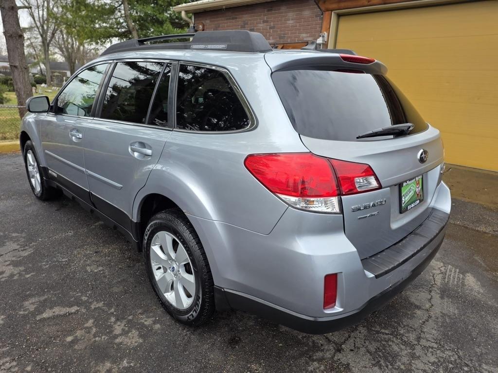 Subaru Outback 4dr Wgn H4 Auto 2.5i Limited 2012