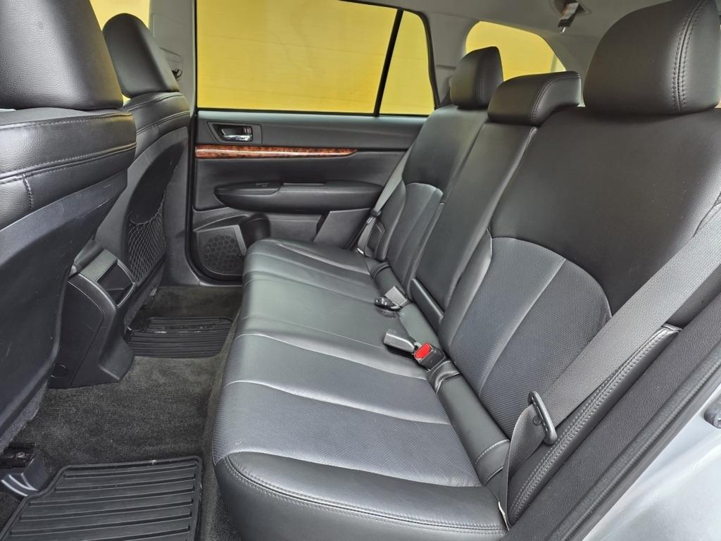 Subaru Outback 4dr Wgn H4 Auto 2.5i Limited 2012