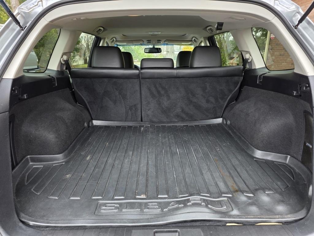 Subaru Outback 4dr Wgn H4 Auto 2.5i Limited 2012