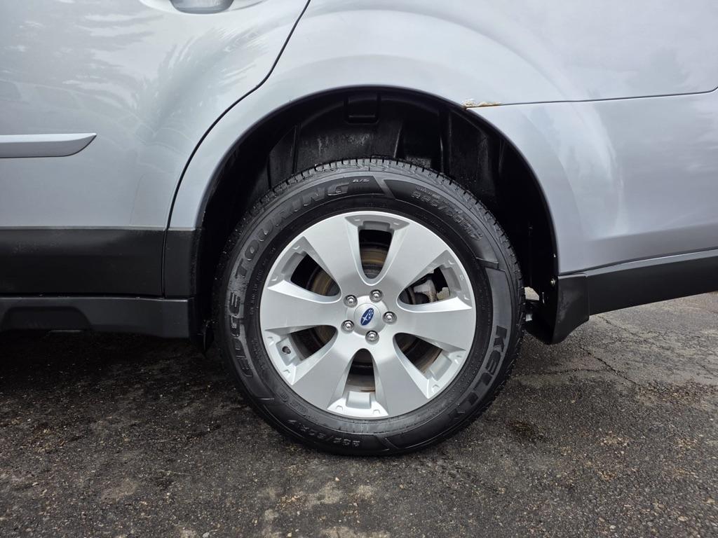 Subaru Outback 4dr Wgn H4 Auto 2.5i Limited 2012