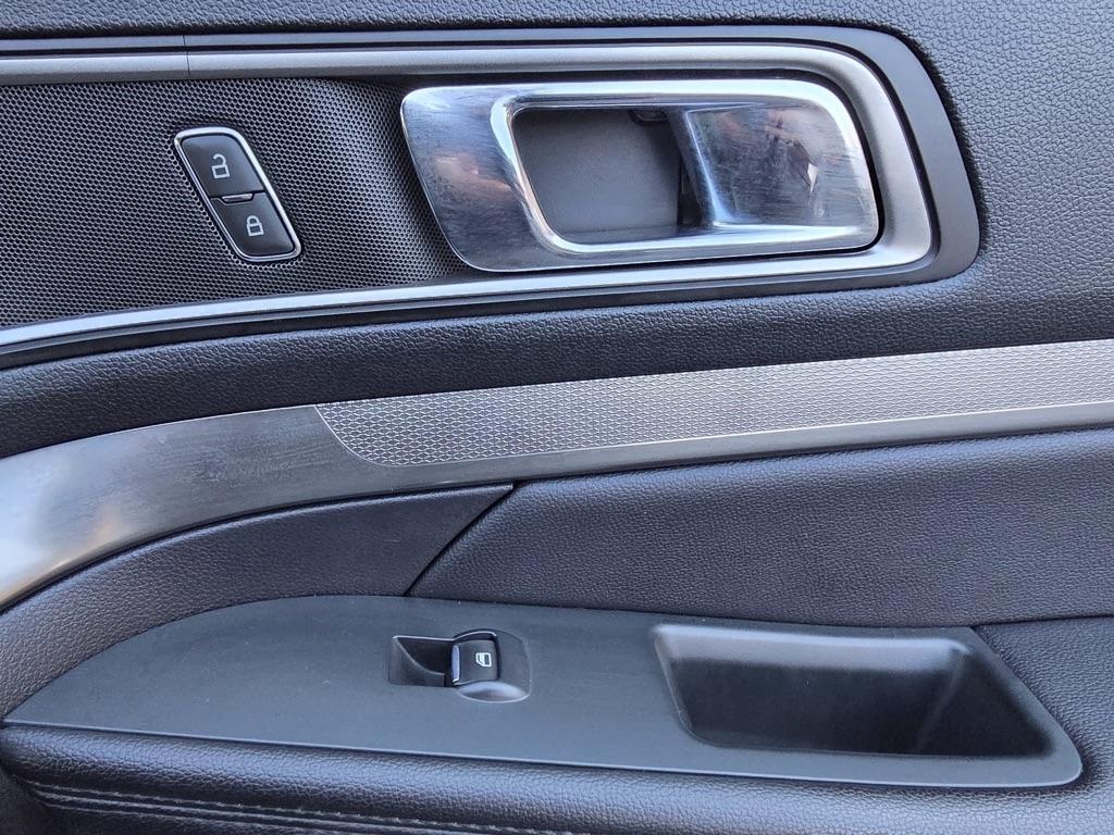 Ford Explorer XLT 4WD 2018