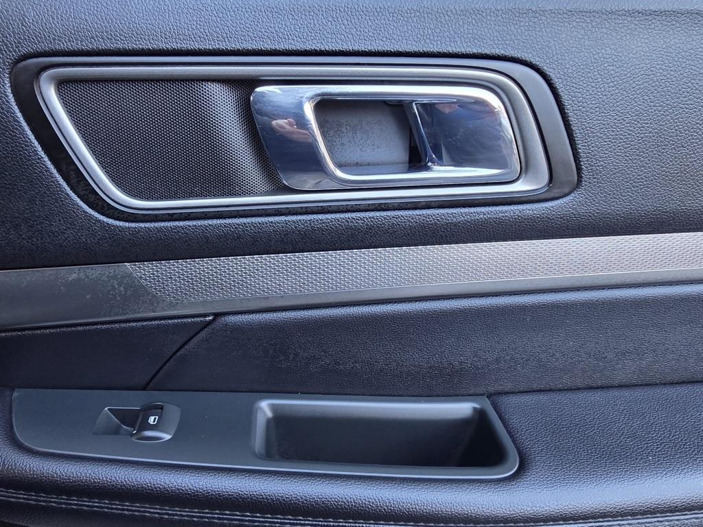 Ford Explorer XLT 4WD 2018