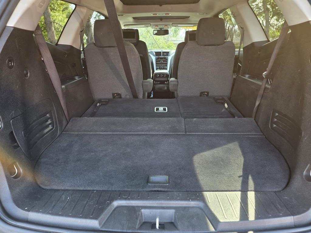 Chevrolet Traverse FWD 4dr LT w/1LT 2011