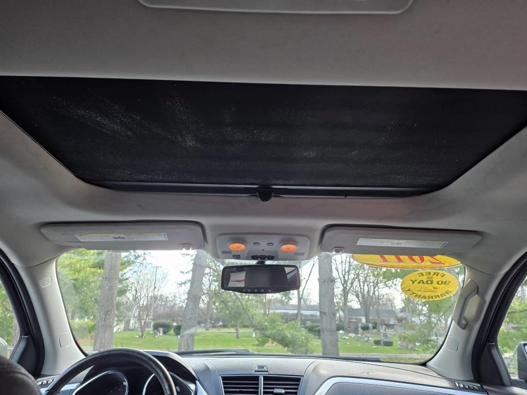 Chevrolet Traverse FWD 4dr LT w/1LT 2011