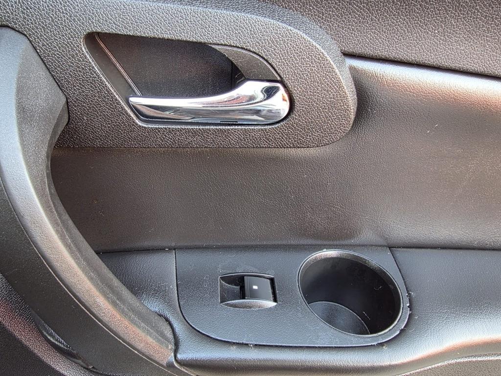 Chevrolet Traverse FWD 4dr LT w/1LT 2011