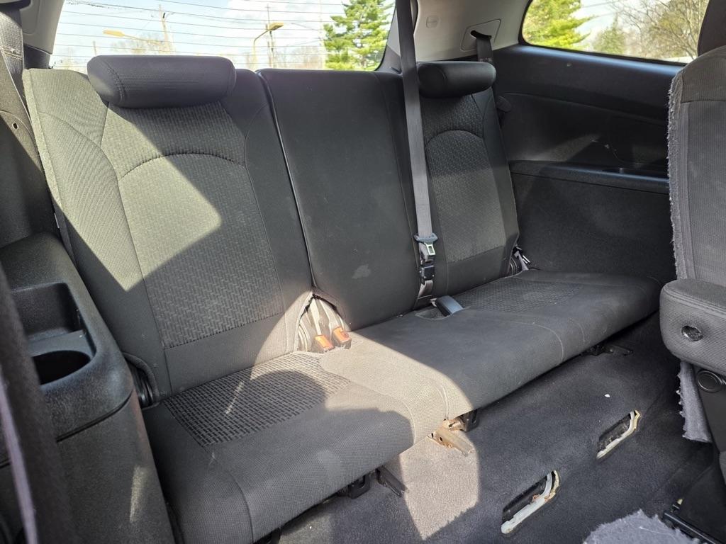 Chevrolet Traverse FWD 4dr LT w/1LT 2011