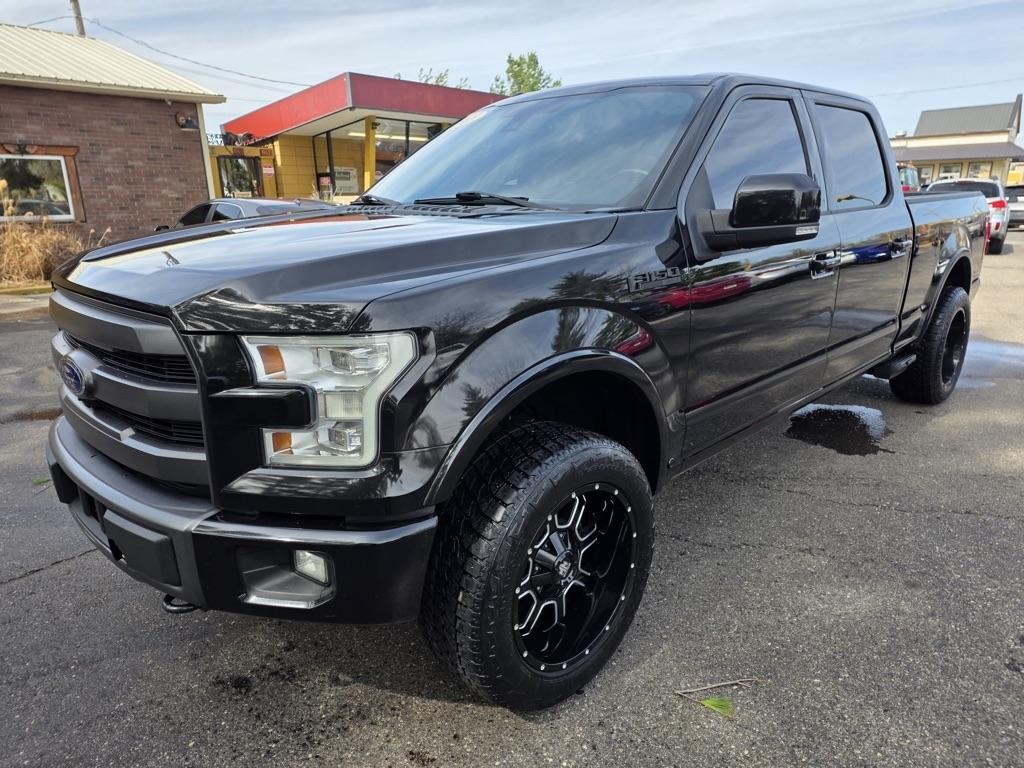 Ford F-150 4WD SuperCrew 157" Lariat w/HD Payload Pkg 2015