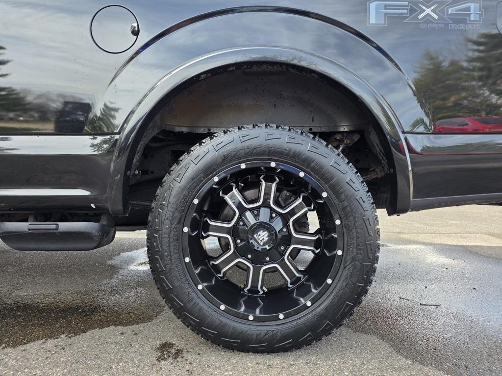 Ford F-150 4WD SuperCrew 157" Lariat w/HD Payload Pkg 2015