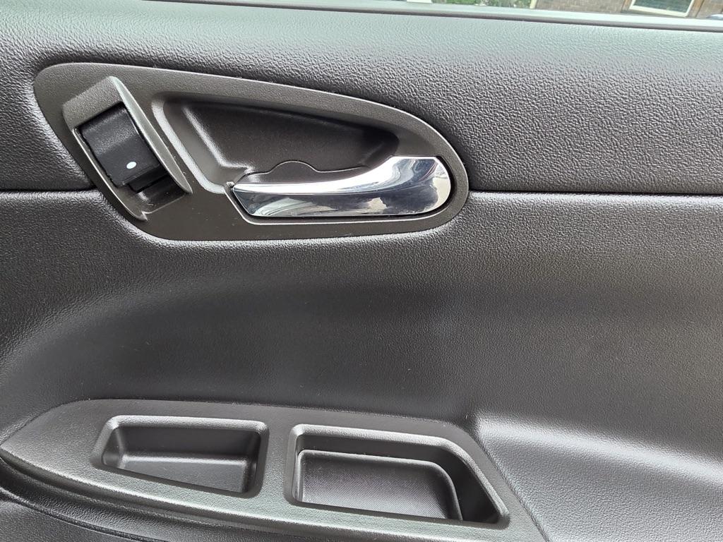 Chevrolet Impala Limited 4dr Sdn LT Fleet 2016