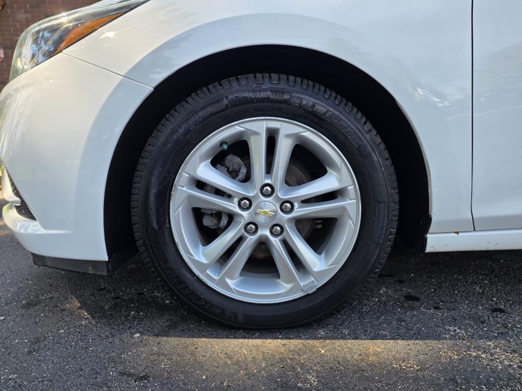 Chevrolet Cruze 4dr HB 1.4L LT w/1SD 2017