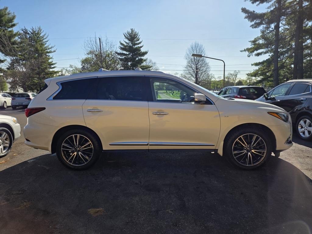 Infiniti QX60 LUXE AWD 2019