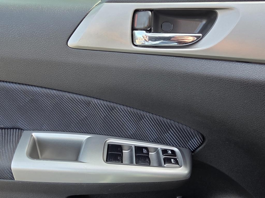 Subaru Forester 4dr Auto 2.5X Premium w/All-Weather Pkg 2010