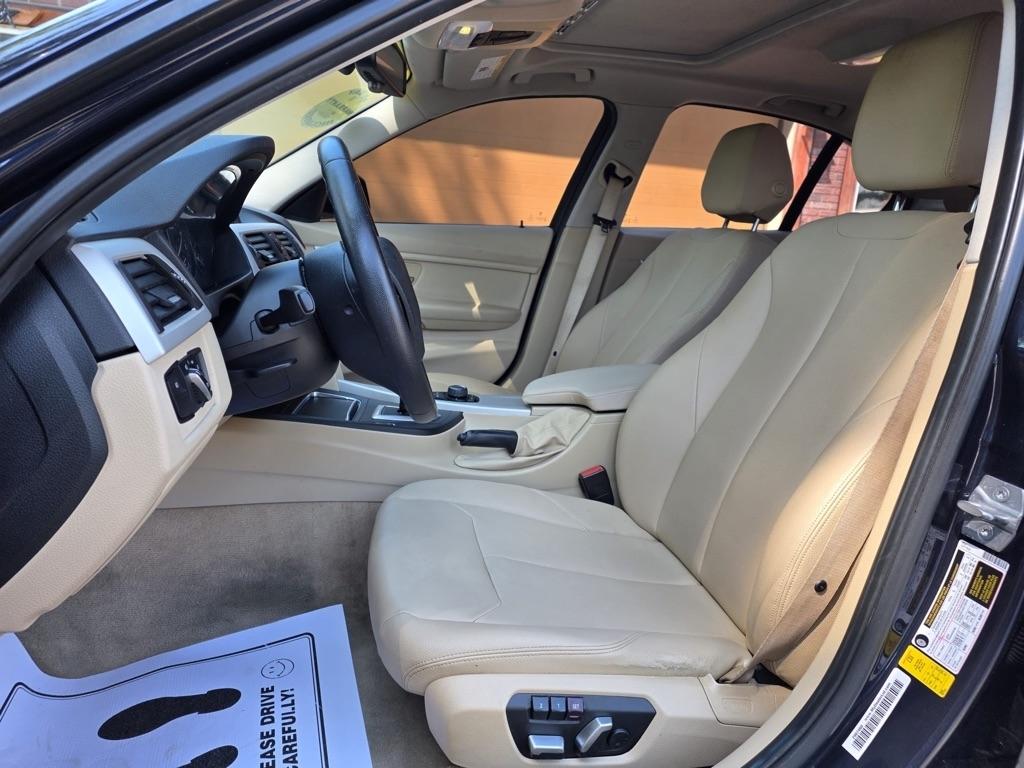 BMW 3 Series 4dr Sdn 320i RWD South Africa 2016