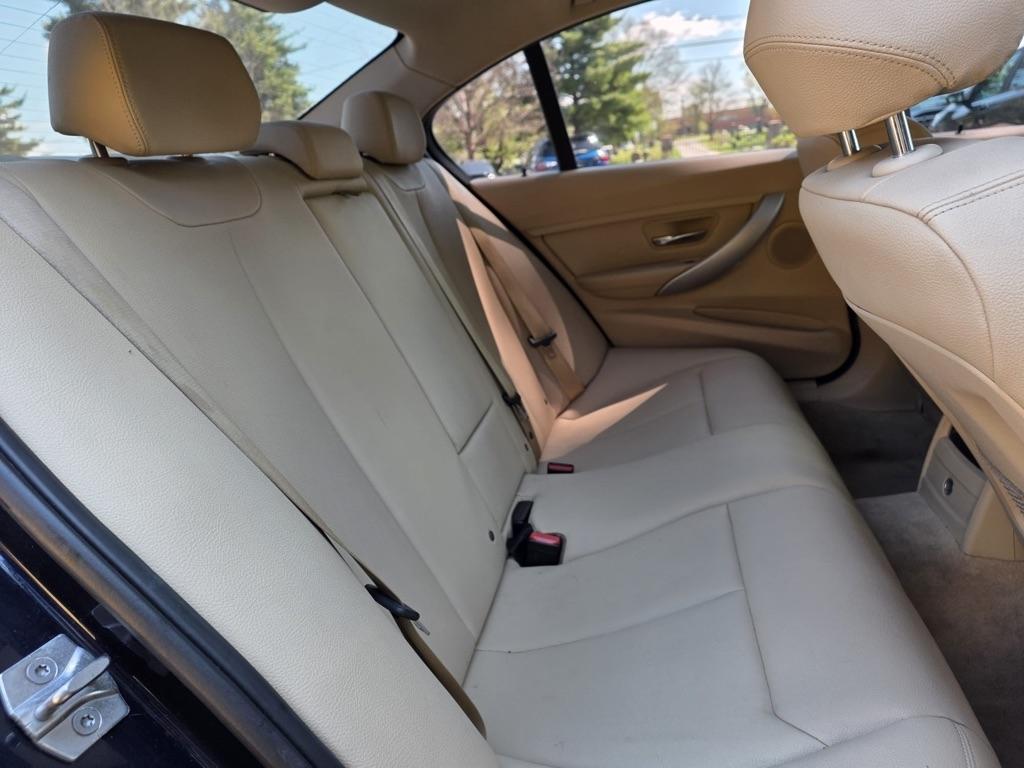 BMW 3 Series 4dr Sdn 320i RWD South Africa 2016