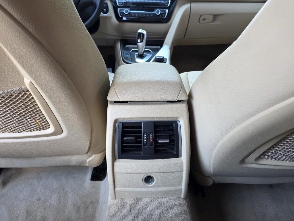 BMW 3 Series 4dr Sdn 320i RWD South Africa 2016