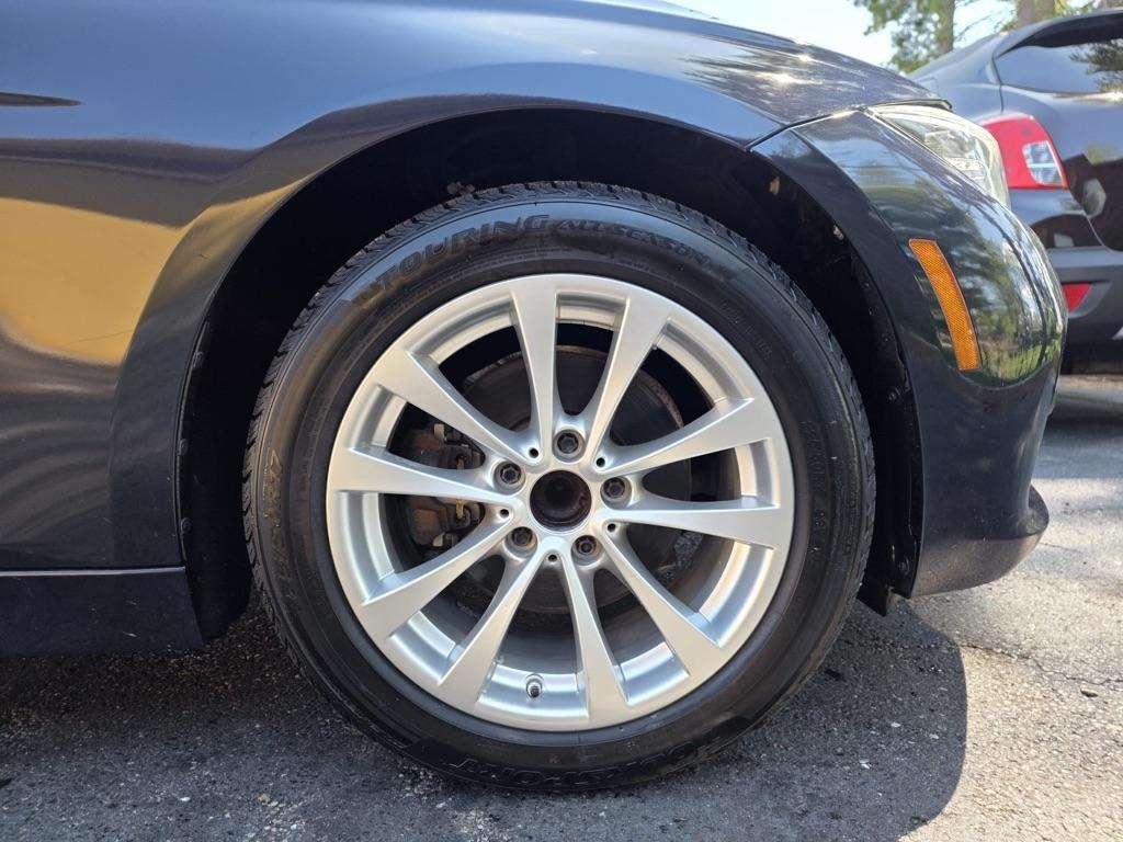 BMW 3 Series 4dr Sdn 320i RWD South Africa 2016