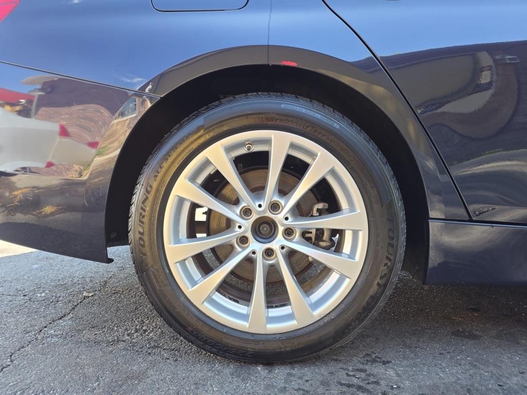 BMW 3 Series 4dr Sdn 320i RWD South Africa 2016