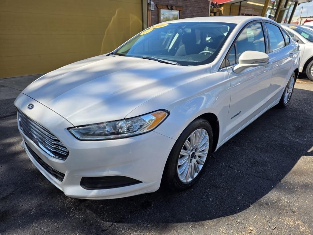 Ford Fusion 4dr Sdn SE Hybrid FWD 2016