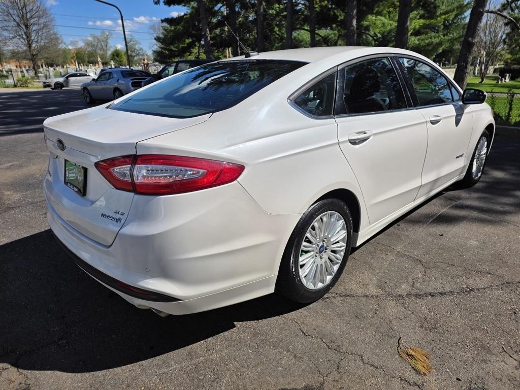 Ford Fusion 4dr Sdn SE Hybrid FWD 2016