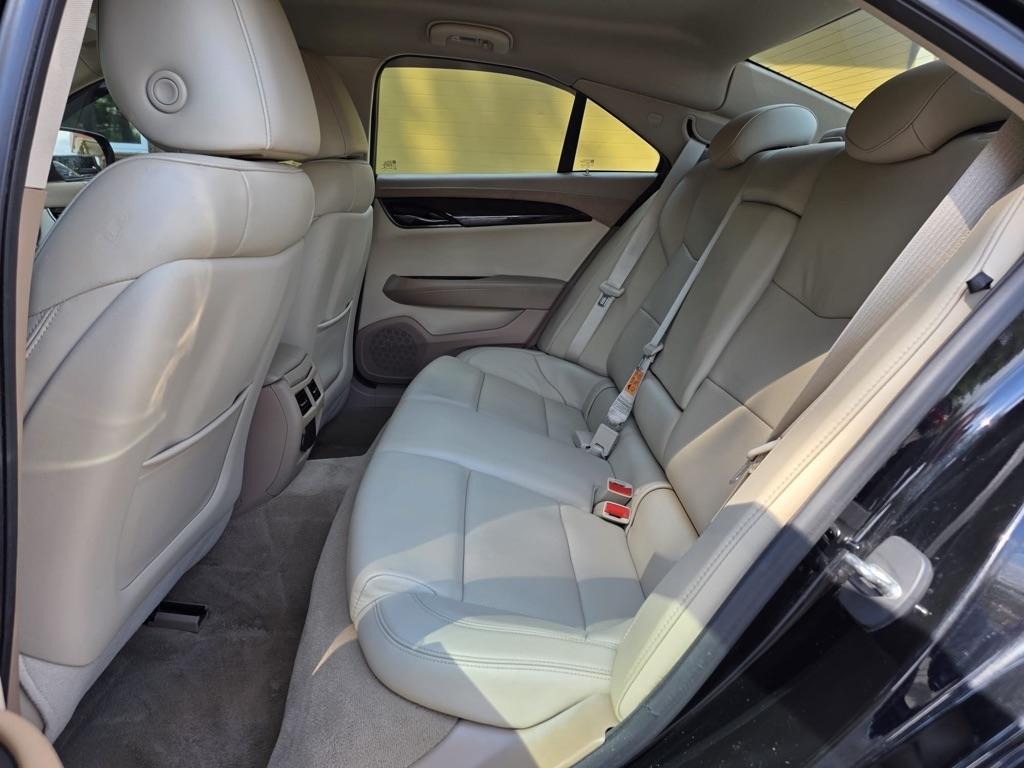 Cadillac ATS Sedan 4dr Sdn 2.0L Luxury Collection RWD 2016