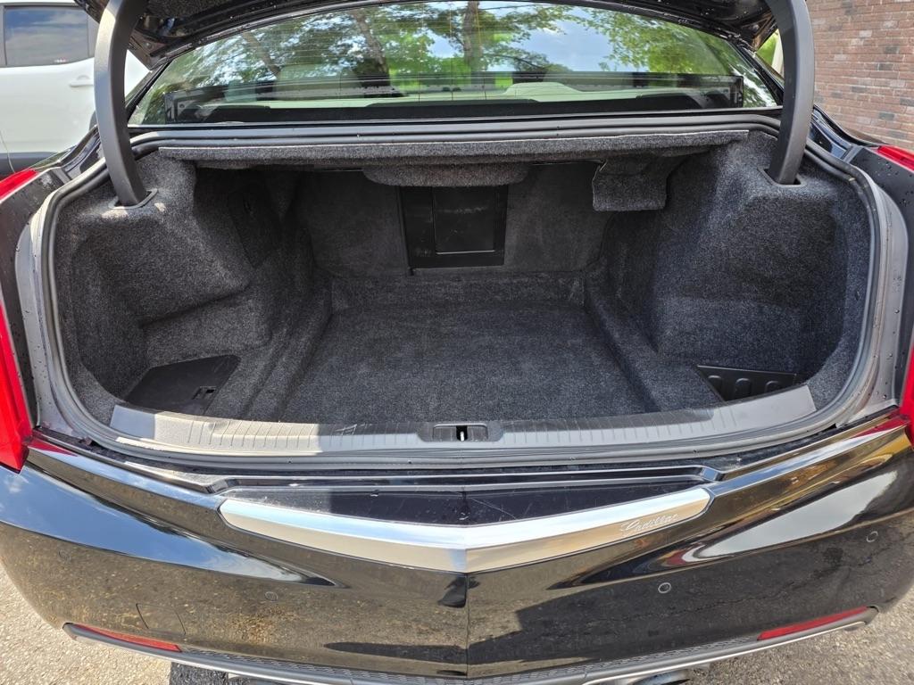 Cadillac ATS Sedan 4dr Sdn 2.0L Luxury Collection RWD 2016