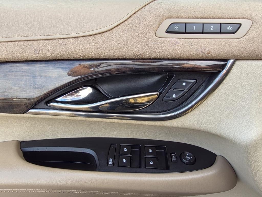 Cadillac ATS Sedan 4dr Sdn 2.0L Luxury Collection RWD 2016