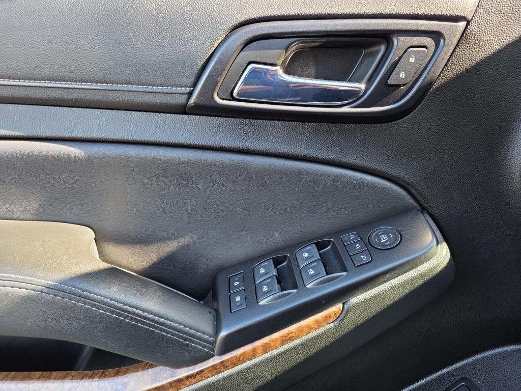 Chevrolet Suburban 4WD 4dr 1500 Premier 2019