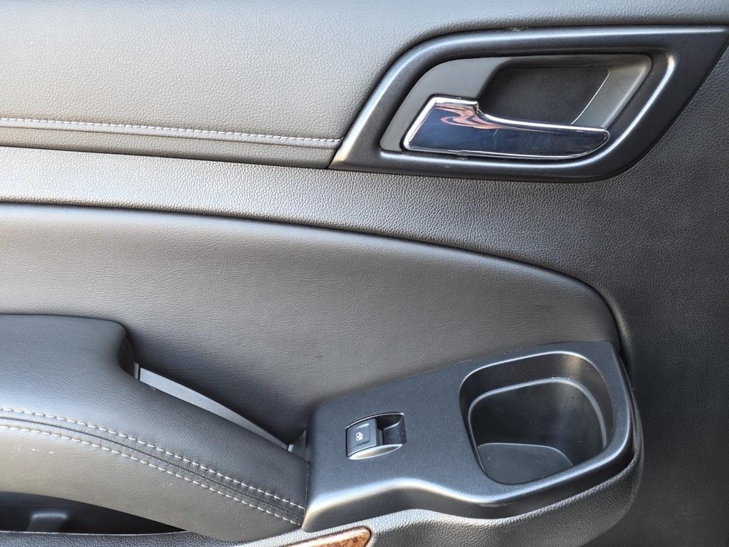 Chevrolet Suburban 4WD 4dr 1500 Premier 2019