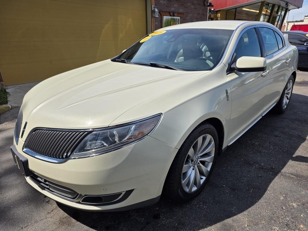 Lincoln MKS 4dr Sdn 3.7L FWD 2015