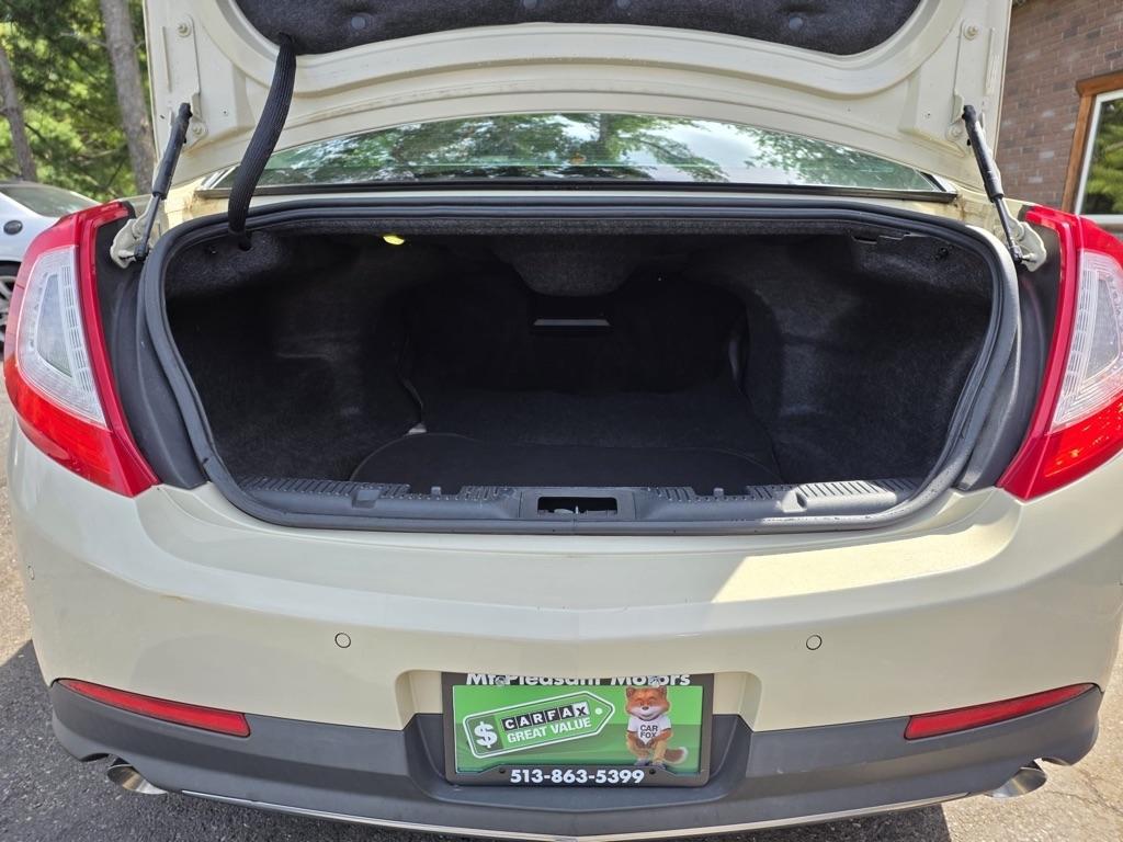 Lincoln MKS 4dr Sdn 3.7L FWD 2015