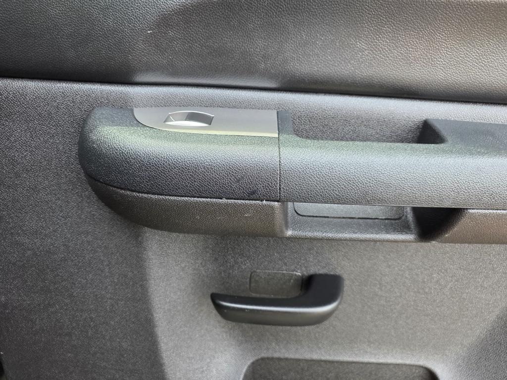 GMC Sierra 1500 4WD Crew Cab 143.5" SLE 2013