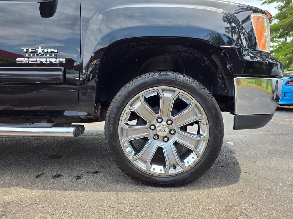 GMC Sierra 1500 4WD Crew Cab 143.5" SLE 2013