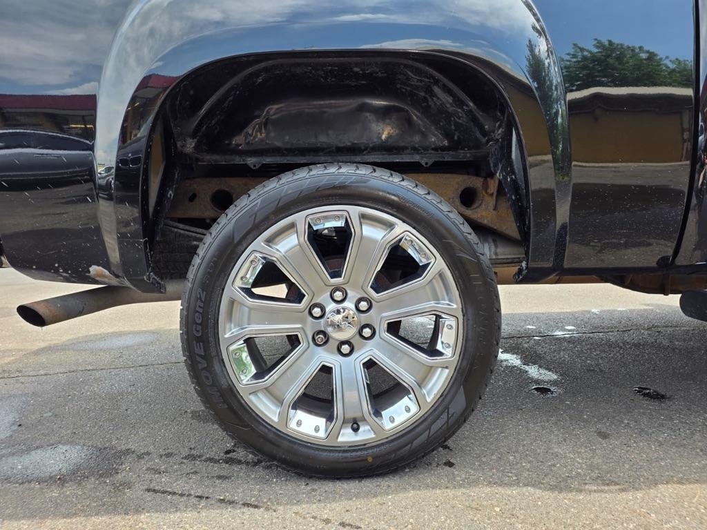 GMC Sierra 1500 4WD Crew Cab 143.5" SLE 2013