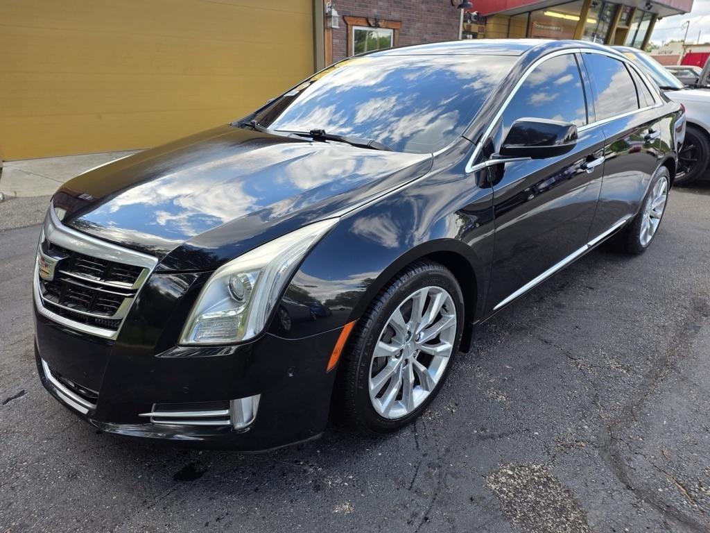 Cadillac XTS 4dr Sdn Luxury Collection FWD 2016