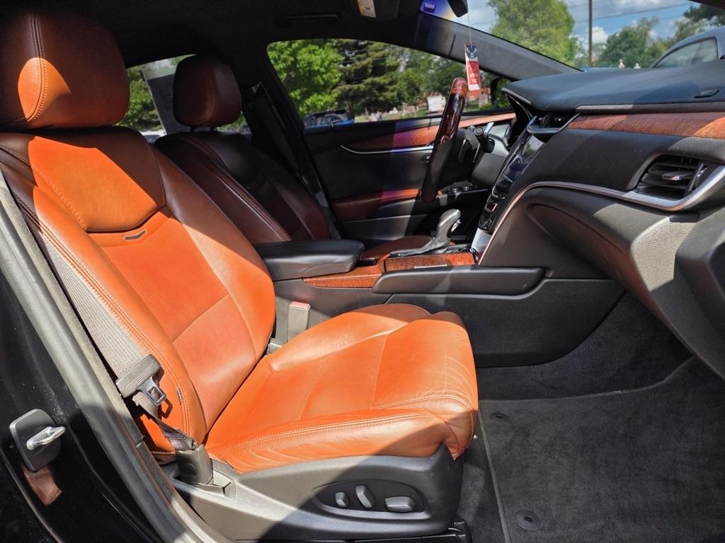 Cadillac XTS 4dr Sdn Luxury Collection FWD 2016